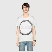 gucci washed t-shirt italy imprime ouroboro cotton